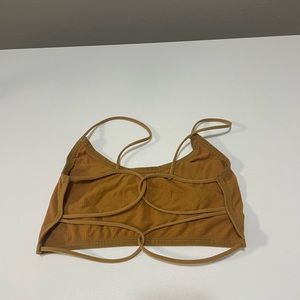 Daylan athletica open back sports bra. Very stretchy